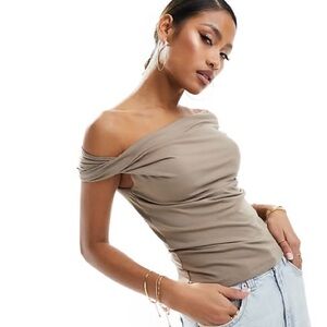 Abercrombie & Fitch Tan Off-Shoulder Blouse